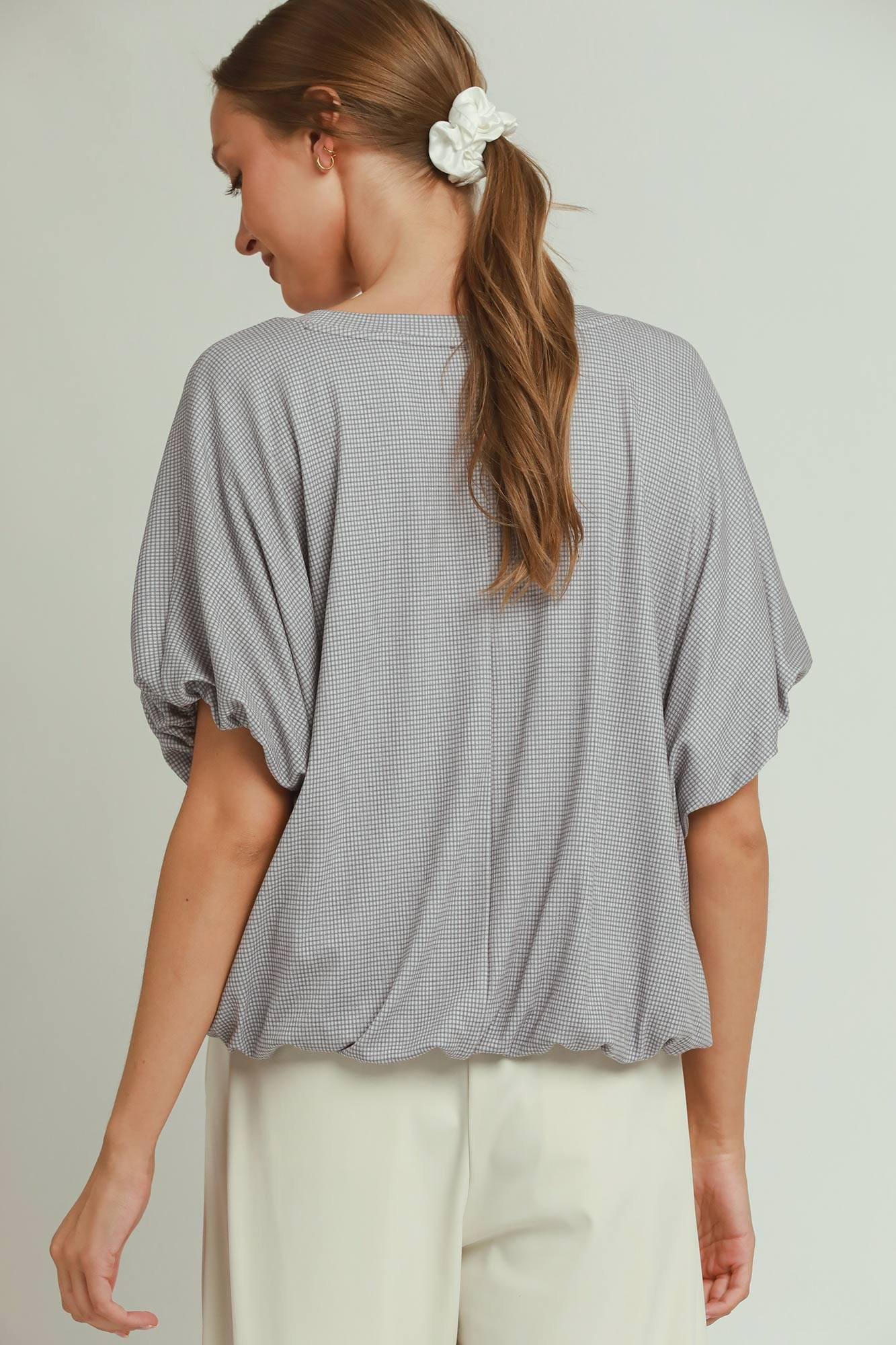 UMGEE TEXTURED BUBBLE HEM TOP