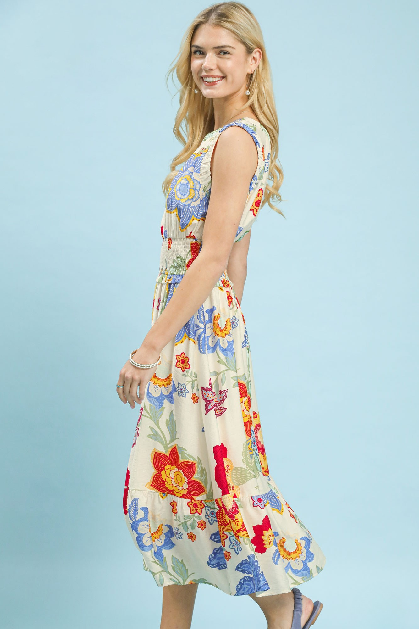 UMGEE FLORAL SMOCKED MIDI DRESS - CREAM