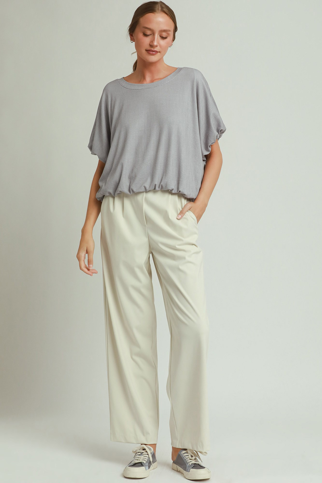 UMGEE TEXTURED BUBBLE HEM TOP